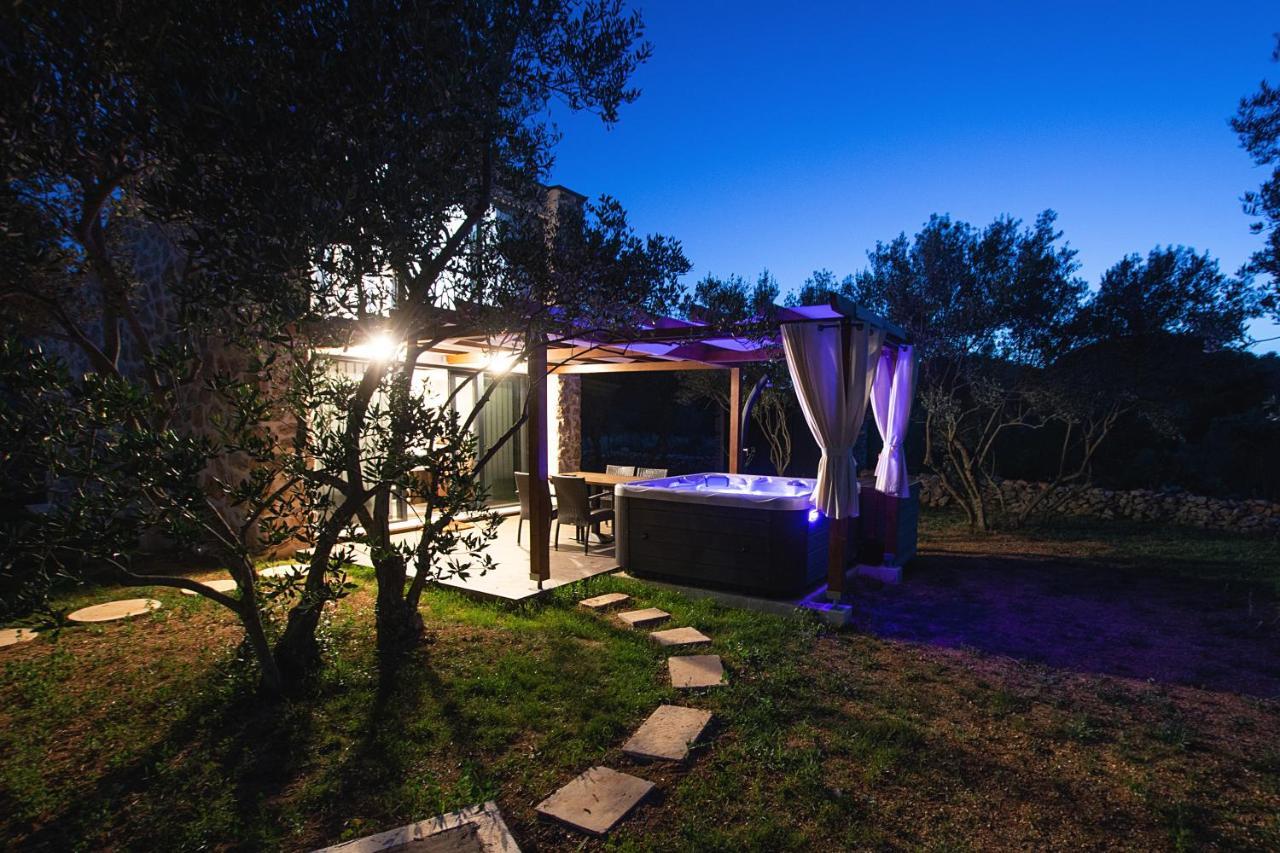 Capesanta Atraktivna Kamena Kucica Villa Lukoran Exterior photo